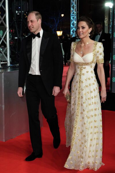 Кейт Миддлтон и принц Уильям на церемонии вручения премии BAFTA в Лондоне Кейт Миддлтон и принц Уильям на церемонии вручения премии BAFTA в Лондоне