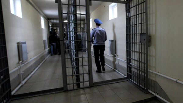 Офицер в одном из следственных изоляторов, архивное фото Офицер в одном из следственных изоляторов, архивное фото