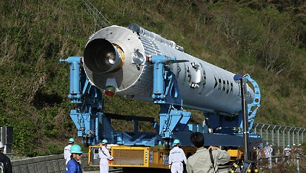 Вывоз ракеты-носителя KSLV-1 на стартовый комплекс. Архив Вывоз ракеты-носителя KSLV-1 на стартовый комплекс. Архив