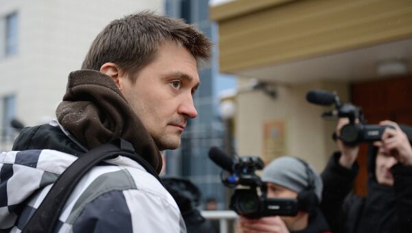 Режиссер П.Костомаров вызван на допрос в Следственный комитет РФ Режиссер П.Костомаров вызван на допрос в Следственный комитет РФ