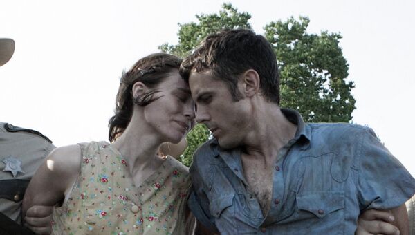 Кадр из фильма Разве это не святые тела (Ain't Them Bodies Saints) Кадр из фильма Разве это не святые тела (Ain't Them Bodies Saints)