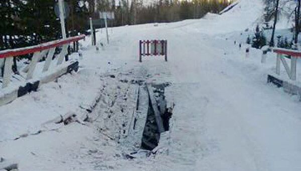 Частичное разрушение моста через реку Ярлу Частичное разрушение моста через реку Ярлу