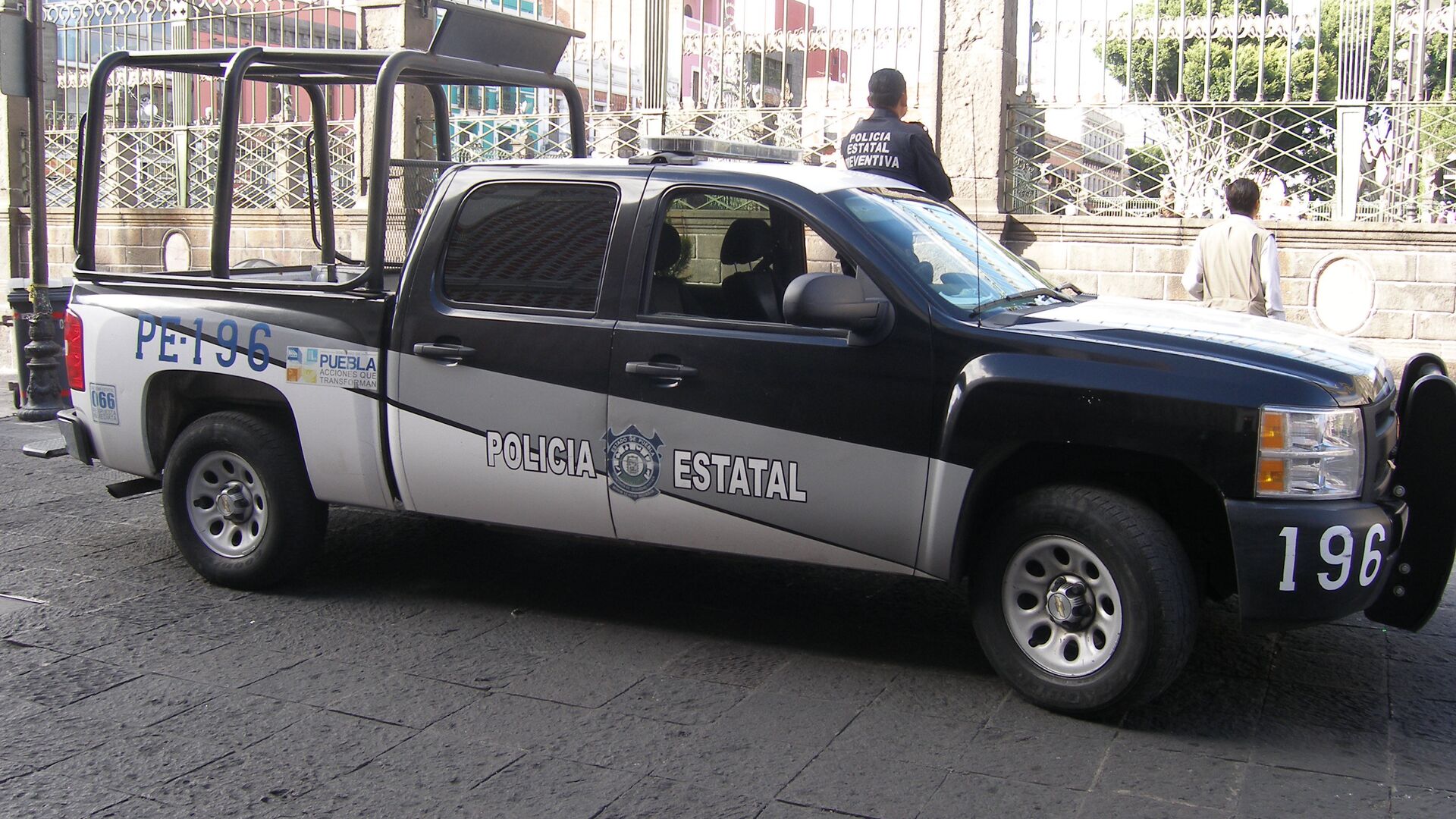 В Мексике неизвестные застрелили восемь участников вечеринки