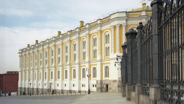 Оружейная палата в Московском Кремле. Архивное фото Оружейная палата в Московском Кремле. Архивное фото