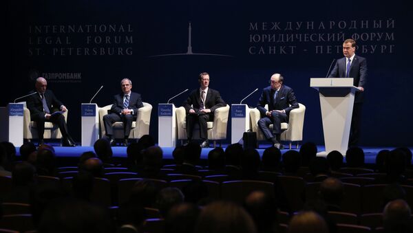 Д.Медведев на Петербургском международном юридическом форуме Д.Медведев на Петербургском международном юридическом форуме