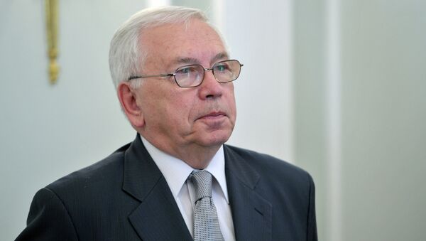 Уполномоченный по правам человека в РФ Владимир Лукин. Архивное фото Уполномоченный по правам человека в РФ Владимир Лукин. Архивное фото