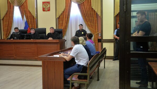 Суд Навального и Офицерова об освобождении из-под стражи Суд Навального и Офицерова об освобождении из-под стражи