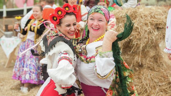 Казачий фестиваль Легенды Тамани прошел в Кубанской Атамани Казачий фестиваль Легенды Тамани прошел в Кубанской Атамани