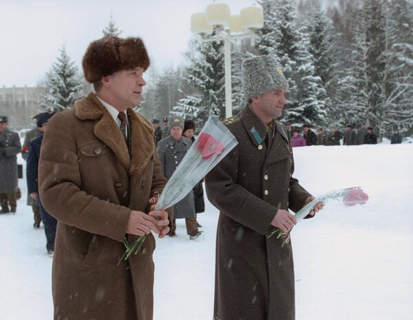 Космонавты Александр Серебров и Василий Циблиев в Звездном городке Космонавты Александр Серебров и Василий Циблиев в Звездном городке
