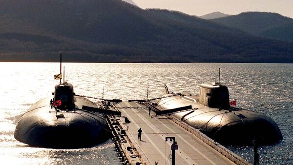 Ракетные атомные подводные лодки у пирса Ракетные атомные подводные лодки у пирса