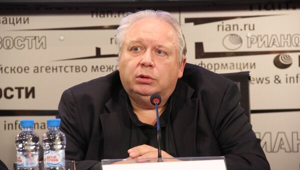 Дирижер Александр Титов на пресс-конференции в РИА Новости Санкт-Петербург 25 сентября Дирижер Александр Титов на пресс-конференции в РИА Новости Санкт-Петербург 25 сентября