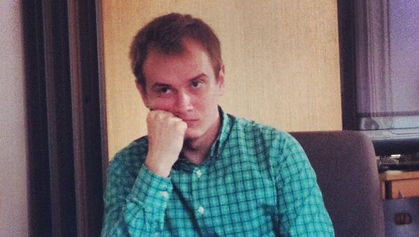 Сергей Кондратьев, руководитель группы дизайна, инфографики и иллюстрирования интернет–издания Аргументы и факты Сергей Кондратьев, руководитель группы дизайна, инфографики и иллюстрирования интернет–издания Аргументы и факты