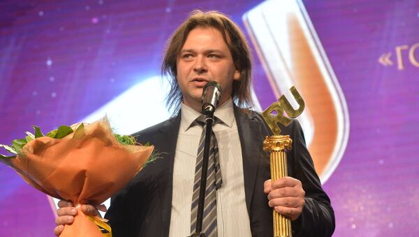 Главный редактор РАПСИ Олег Ефросинин на X торжественной церемонии вручения Премии Рунета 2013. Фото с места события Главный редактор РАПСИ Олег Ефросинин на X торжественной церемонии вручения Премии Рунета 2013. Фото с места события