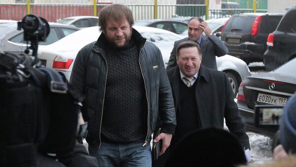 Рассмотренние уголовного дела в отношении спортсмена Александра Емельяненко Рассмотренние уголовного дела в отношении спортсмена Александра Емельяненко