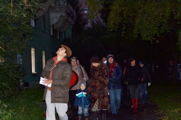 Историк Евгений Антропов проводит экскурсию по Новосибирску Историк Евгений Антропов проводит экскурсию по Новосибирску