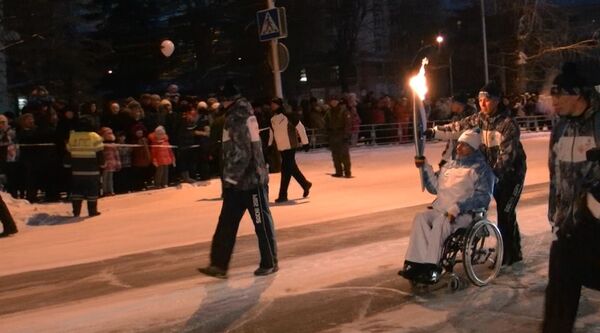 С факелом по атомграду: как Северск принял Паралимпийский огонь С факелом по атомграду: как Северск принял Паралимпийский огонь
