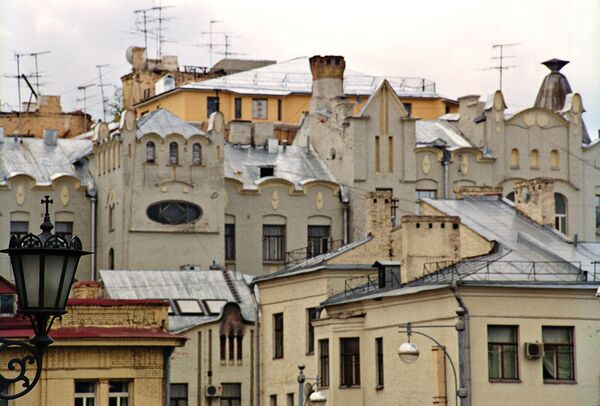 Старые дома на Остоженке Старые дома на Остоженке