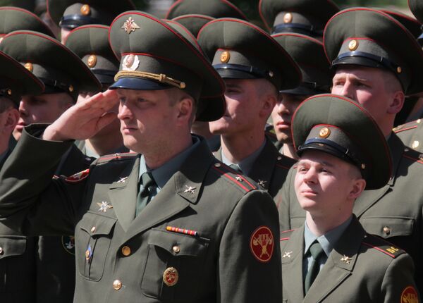 Военные Военные