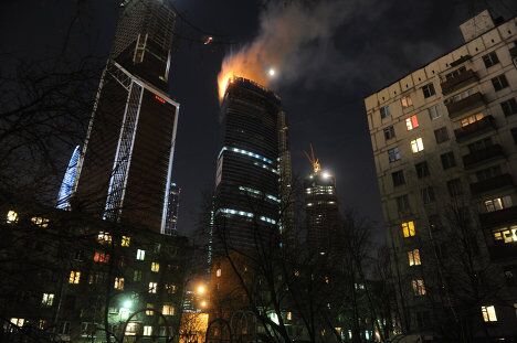 Пожар в строящейся башне центра Москва-Сити Пожар в строящейся башне центра Москва-Сити