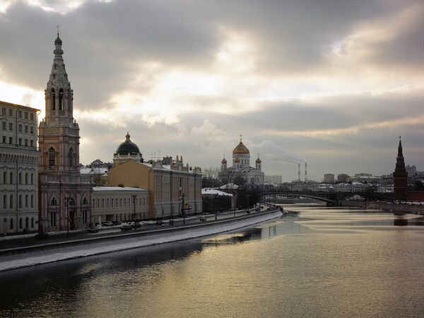 Софийская набережная в Москве Софийская набережная в Москве