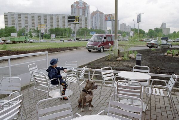 Летнее кафе в Москве Летнее кафе в Москве