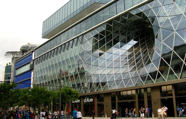 Торговый центр MyZeil во Франкфурте Торговый центр MyZeil во Франкфурте