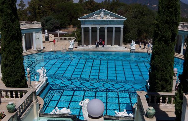 Бассейн в Hearst Castle в Сан-Луис-Обиспо, Калифорния Бассейн в Hearst Castle в Сан-Луис-Обиспо, Калифорния