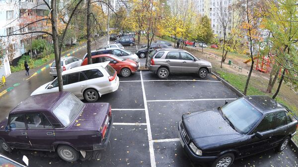 Автомобильные парковки в московских дворах Автомобильные парковки в московских дворах