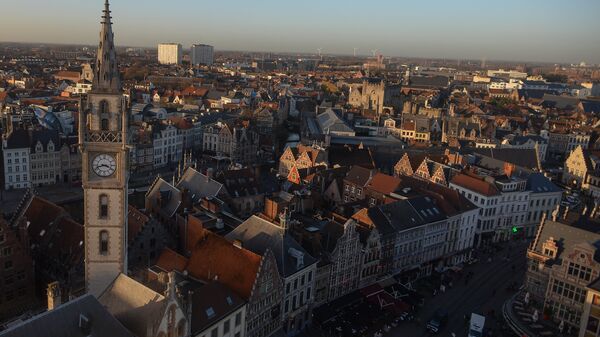 В бельгийском Генте неизвестный ранил ножом двух человек, сообщили СМИ