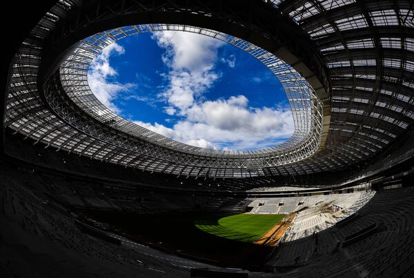 Визит экспертов FIFA и Оргкомитета Россия-2018 на стадион Лужники Визит экспертов FIFA и Оргкомитета Россия-2018 на стадион Лужники