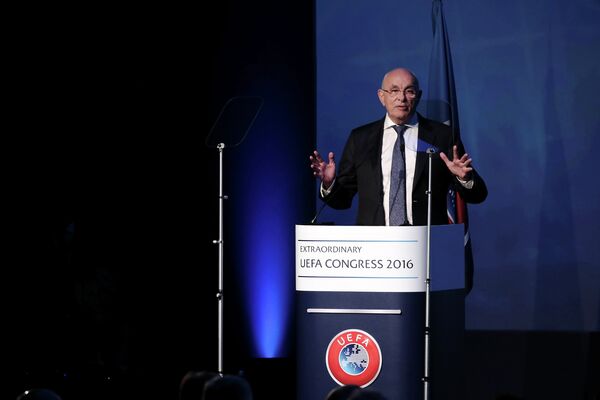 Президент Королевского футбольного союза Нидерландов (KNVB) Михаэль ван Праг Президент Королевского футбольного союза Нидерландов (KNVB) Михаэль ван Праг