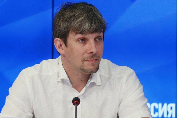 Дмитрий Бычков Дмитрий Бычков