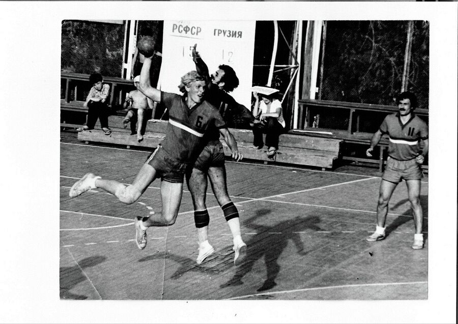 1974 год. II Всесоюзные сельские игры в Саратове. Левый полусредний сборной РСФСР Евгений Трефилов 1974 год. II Всесоюзные сельские игры в Саратове. Левый полусредний сборной РСФСР Евгений Трефилов