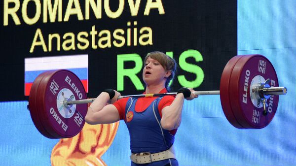 Сотиева и Романова завоевали серебро и бронзу ЧЕ по тяжелой атлетике