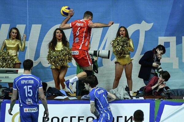 Игрок ВК Динамо Артём Ермаков Игрок ВК Динамо Артём Ермаков
