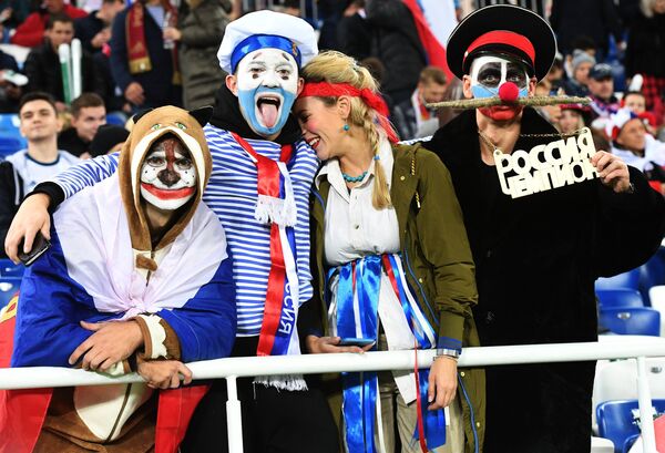 Болельщики на матче Россия - Швеция Болельщики на матче Россия - Швеция