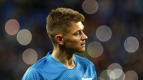 Хавбек Зенита Олег Шатов Хавбек Зенита Олег Шатов