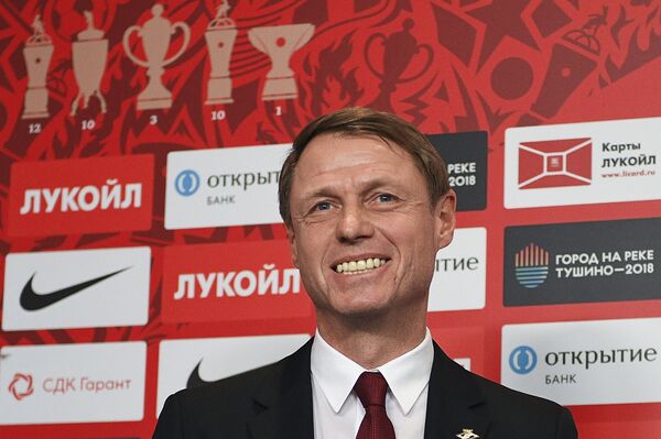 Главный тренер Спартака Олег Кононов Главный тренер Спартака Олег Кононов