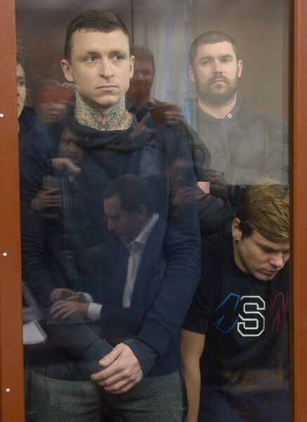 Павел Мамаев и Александр Кокорин (слева направо на первом плане) Павел Мамаев и Александр Кокорин (слева направо на первом плане)