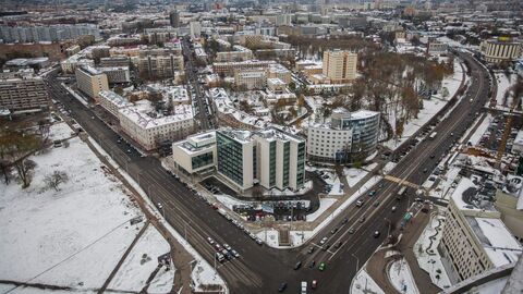 Вид с крыши строящегося в центре Минска небоскреба «Парус» Вид с крыши строящегося в центре Минска небоскреба «Парус»