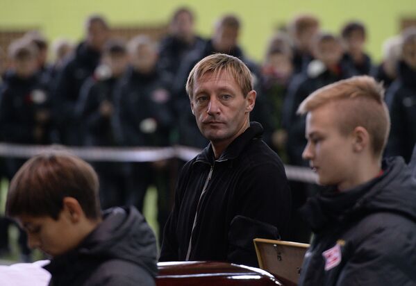 Андрей Тихонов Андрей Тихонов
