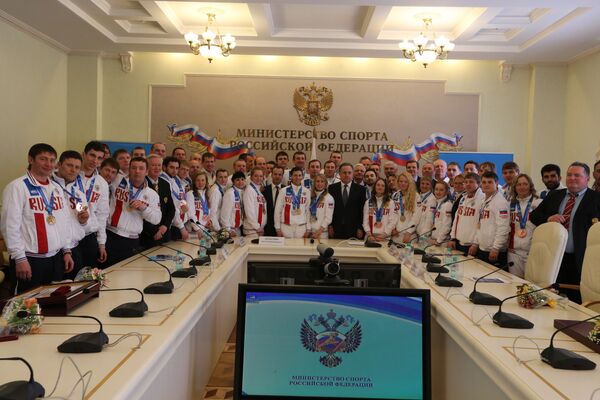Встреча Виталия Мутко со сборной России, принимавшей участие в Сурдлимпийских играх 2015 года Встреча Виталия Мутко со сборной России, принимавшей участие в Сурдлимпийских играх 2015 года