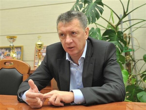 Министр спорта Самарской области Дмитрий Шляхтин Министр спорта Самарской области Дмитрий Шляхтин