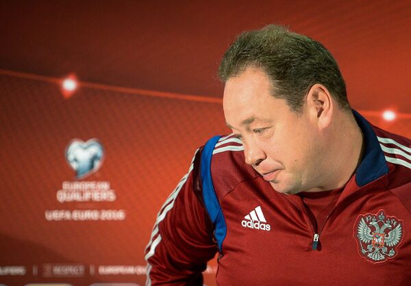 Главный тренер сборной России по футболу Леонид Слуцкий Главный тренер сборной России по футболу Леонид Слуцкий