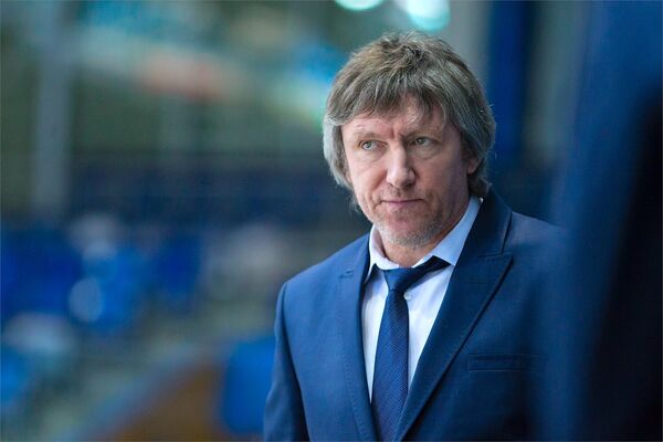Исполняющий обязанности главного тренера МХК Спартак Дмитрий Фролов Исполняющий обязанности главного тренера МХК Спартак Дмитрий Фролов