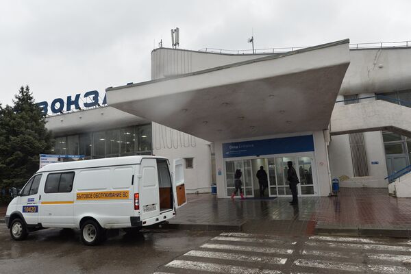 Пассажирский самолет Boeing-737-800 разбился при посадке в аэропорту Ростова-на-Дону Пассажирский самолет Boeing-737-800 разбился при посадке в аэропорту Ростова-на-Дону