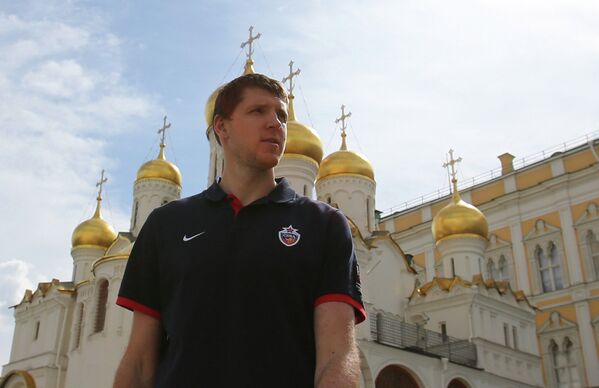 Форвард ПБК ЦСКА Виктор Хряпа в Кремле Форвард ПБК ЦСКА Виктор Хряпа в Кремле